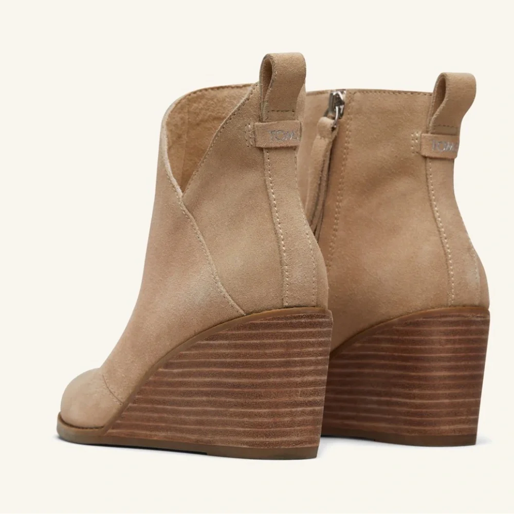 TOMS Sutton Wedge Ankle Bootie Tan Suede Leather Stacked Heel Shoes Size 11 NWT - Picture 3 of 10